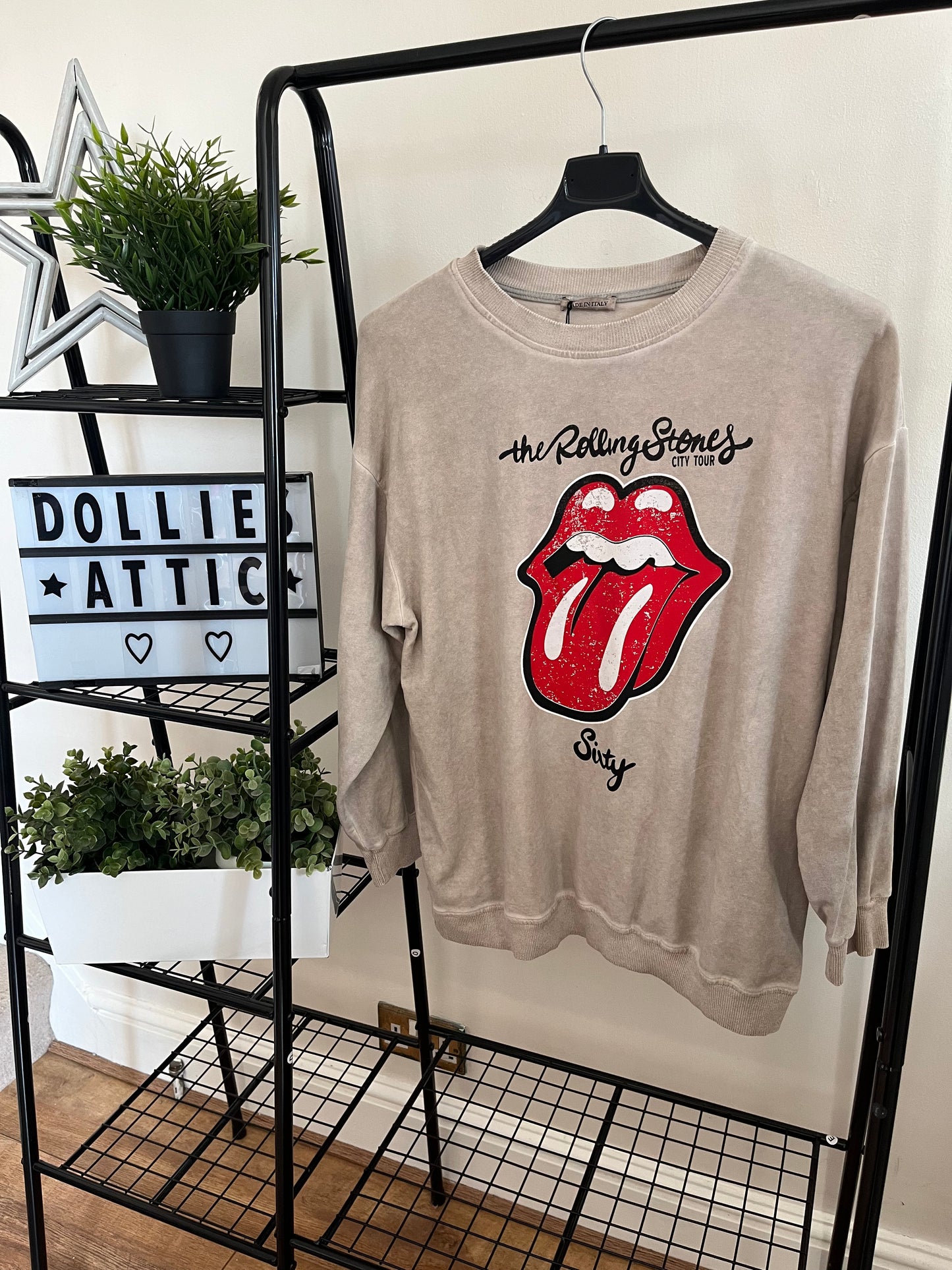 Beige rolling stones sweatshirt