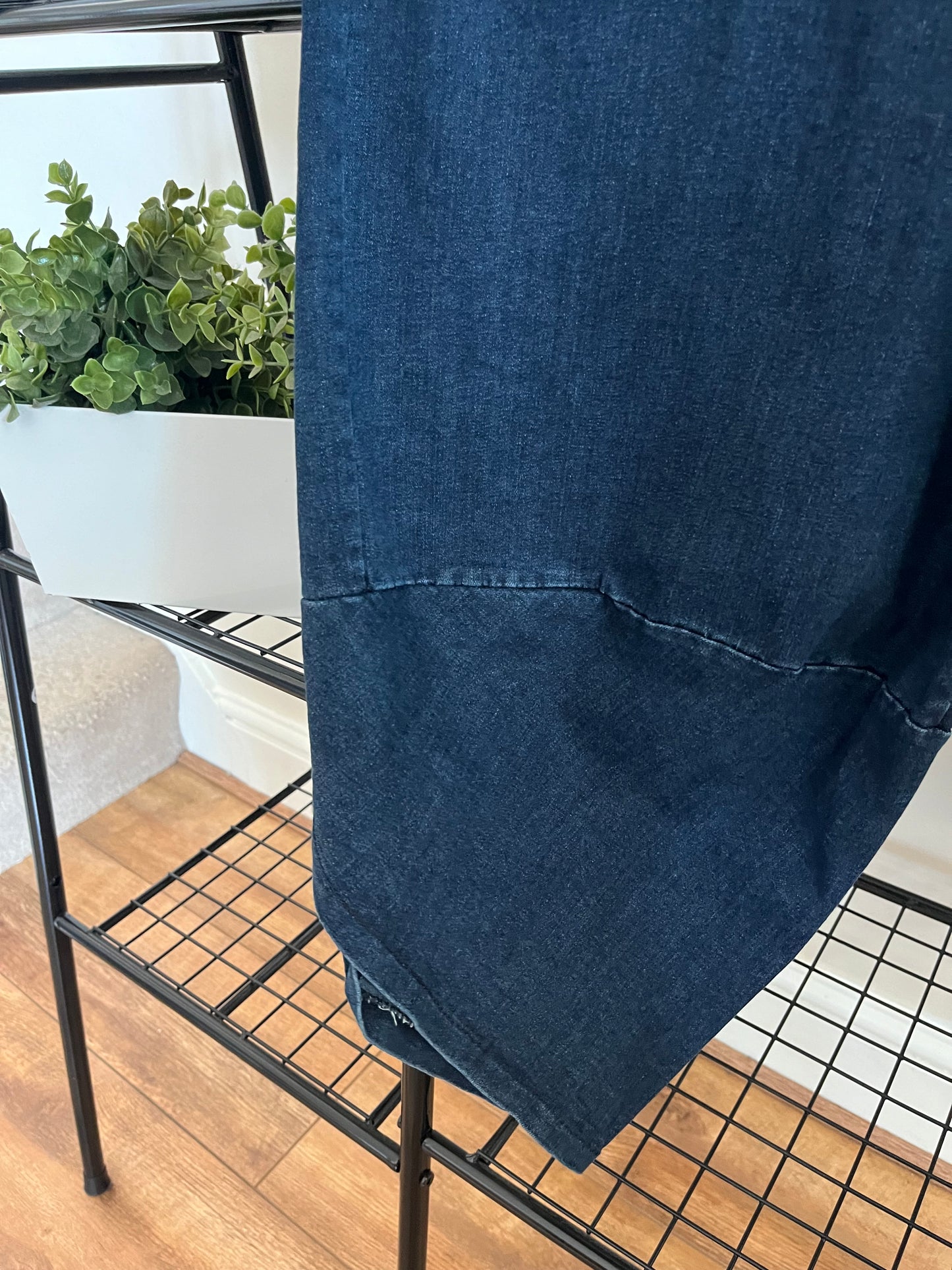 Dark jean balloon trousers