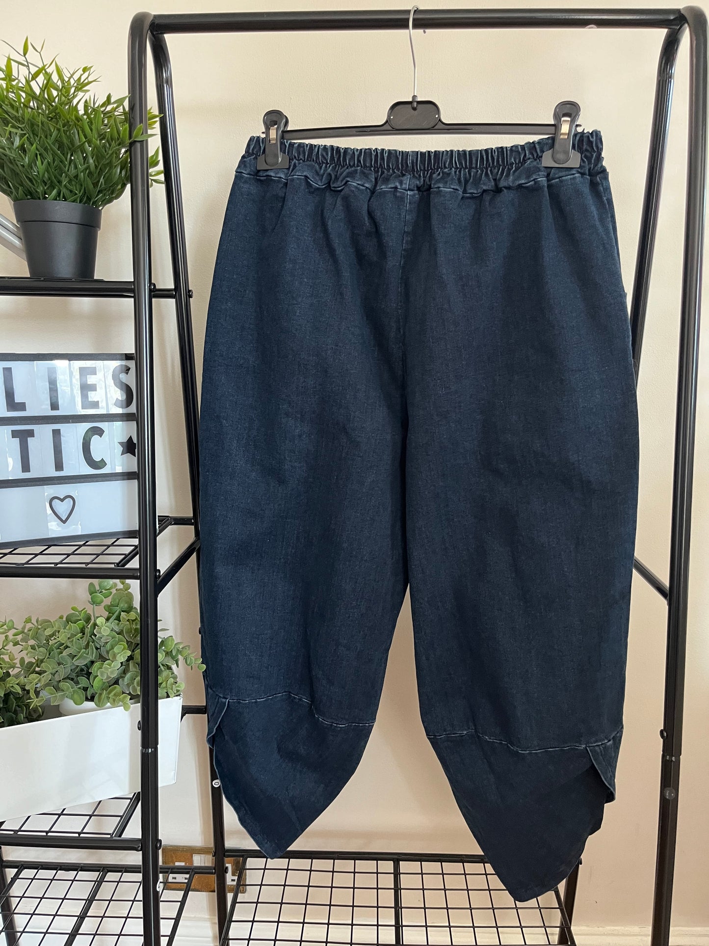 Dark jean balloon trousers